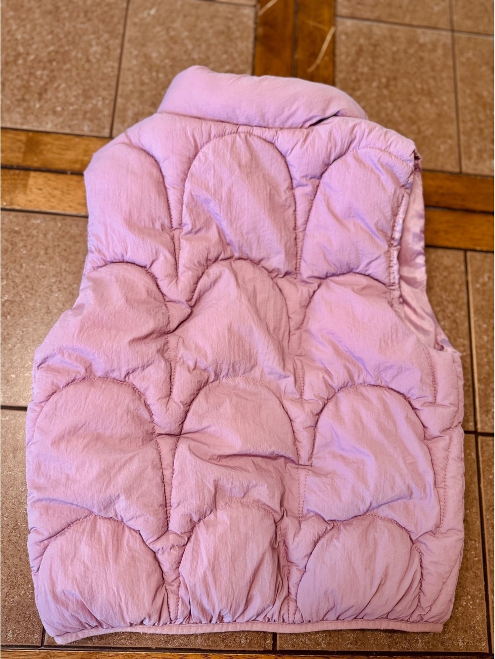Girls puffer vest size 12 - Picture 2 of 5